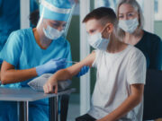 Vaccin Pfizer : efficace à  100% chez les 12-15 ans