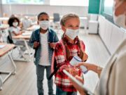 Le protocole sanitaire dans les écoles serait inutile