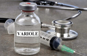 Fake news : le variant Delta est aussi contagieux que la variole