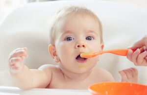 Nutrition : que mangent les bébés à 4 mois ?