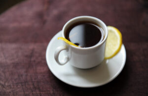 Peut-on perdre du poids en mélangeant du café et du citron ?