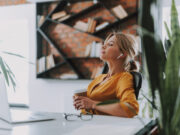 Ne gardez pas vos écouteurs toute la journée !