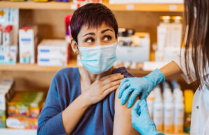 Coronavirus : les vaccins peuvent rallonger le cycle menstruel d’un jour