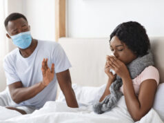 Covid-19 : pourquoi n’est-on pas contaminé alors que le conjoint est positif ?