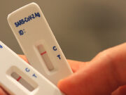 Autotest Covid-19 : peut-on le jeter directement à la poubelle ?