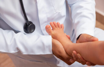 Covid-19 : Le symptôme des orteils bleus