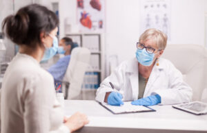 Covid-19 : le certificat de rétablissement passe à 4 mois