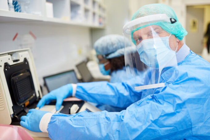 Deltacron : et si ce variant hybride n’existait pas ?