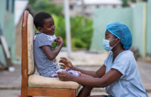 «Cette pandémie est loin d’être terminée » alerte l’OMS