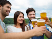 Deux bières par jour fait vieillir le cerveau