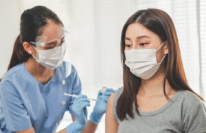 Covid-19 : la Chine confine une ville de 17 millions d’habitants