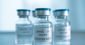 Vaccin : combien de temps dure l’efficacité de la 3e dose ?