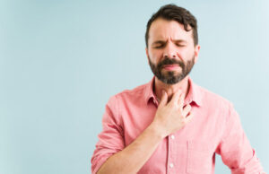 Omicron : 9 nouveaux symptômes font partie de la liste officielle au Royaume-Uni