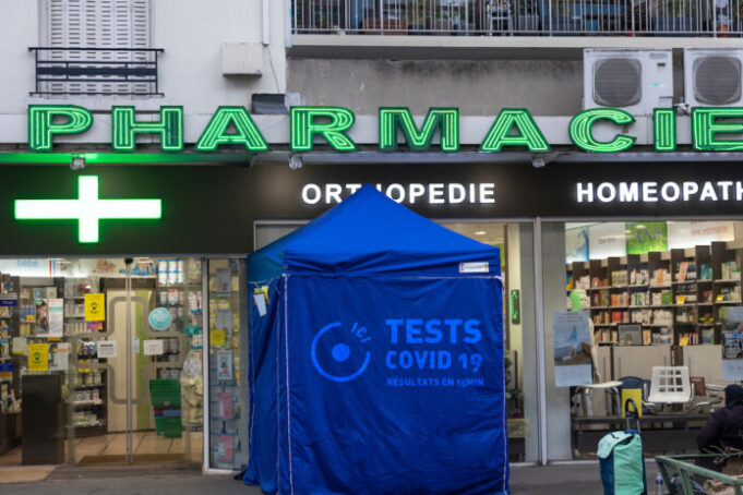 Test Covid-19 : les pharmaciens font la grève du test antigénique