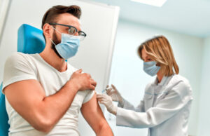 Coronavirus : après 3 mois, le rappel vaccinal ne protège plus contre l’infection