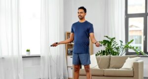 Quels sont les meilleurs exercices pour faire du sport à domicile?