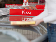 Scandale des pizzas surgelées contaminées : Nestlé fait l’autruche