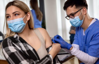 Feu vert pour les infirmiers de vacciner sans prescription médicale