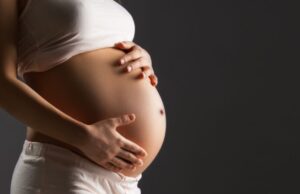 Comment faire la différence entre un ventre gonflé et une grossesse?