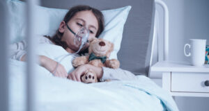 Hépatites aiguës inconnues : la piste d’un virus