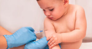 Covid-19 : Pfizer veut vacciner les enfants de moins de 5 ans