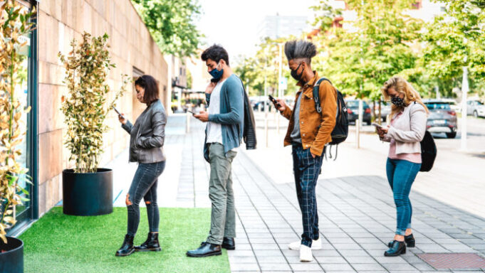 Covid-19 : le variant BA.5 progresse rapidement et devient majoritaire au Portugal