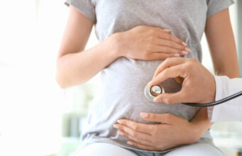 Covid pendant la grossesse : risques sur les fonctions motrices du futur bébé