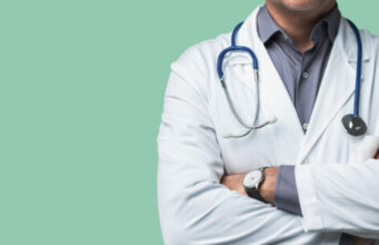 Désert médical : une ex-star du foot fait la pub de sa commune