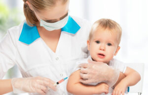 Les Américains vaccinent les bébés contre la Covid