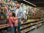 Enfants : substances chimiques dangereuses dans les fournitures scolaires