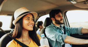 Vacances : comment supporter la chaleur en voiture?