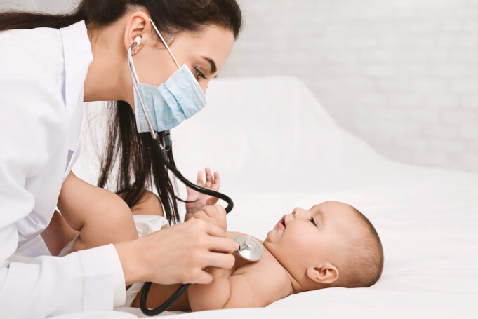 Vitamine D : un bébé hospitalisé à cause d’un surdosage