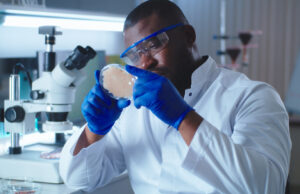 Un homme guérit du VIH grâce à une greffe de cellules souches