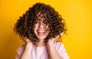 Qu’est-ce-que la « curly hair method » ?