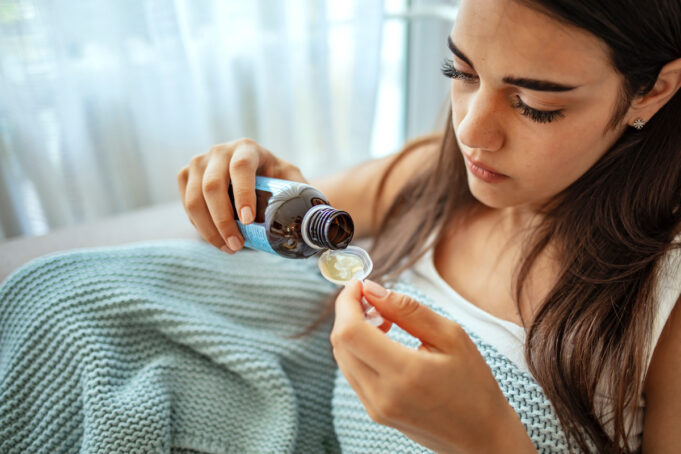 Certains sirops pour la toux bientôt interdits en France