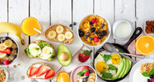 Oubliez les céréales : quel est le petit déjeuner idéal ?