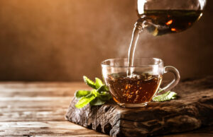 Boire du thé noir réduirait les risques de mortalité