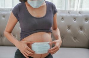 Enceinte avec la COVID-19