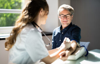 Une seule prise de sang pour détecter 50 cancers