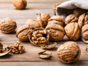 Voilà pourquoi il faut manger des noix régulièrement pour garder la forme