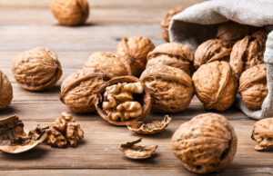 Voilà pourquoi il faut manger des noix régulièrement pour garder la forme