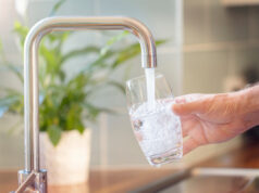 Faut-il arrêter de boire l’eau du robinet ?