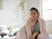 Comment soigner une angine virale naturellement ?