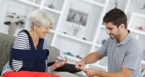 Famille : 1 actif sur 4 sera un aidant en 2030