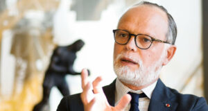 Connaissez-vous l’alopécie, la maladie dont est atteint Édouard Philippe?