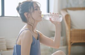 Est-ce que boire de l’eau peut faire maigrir ?