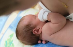 Le colostrum de la femme : l’or liquide