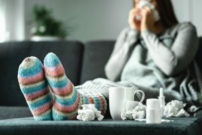 Rhume, grippe, COVID… Comment faire la différence ?