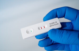 Quelle est la difference entre un test pcr et antigenique?