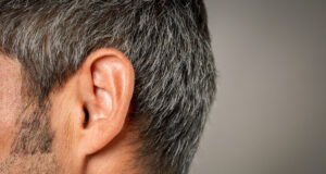 Comment bien se nettoyer les oreilles ?